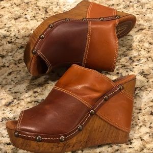 Sbicca slip on wedges
